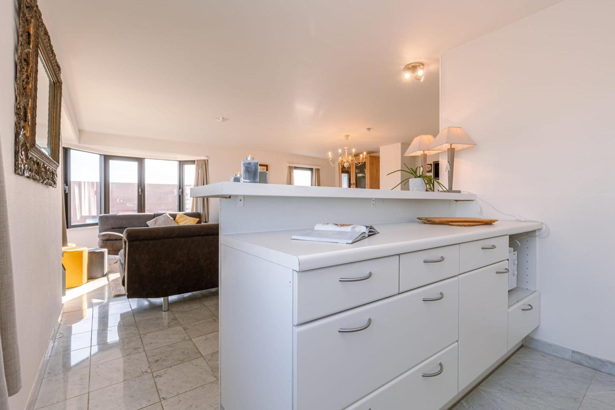 Huswell - Spacious & Modern Sea View Apartment With Garage Oostende Eksteriør billede