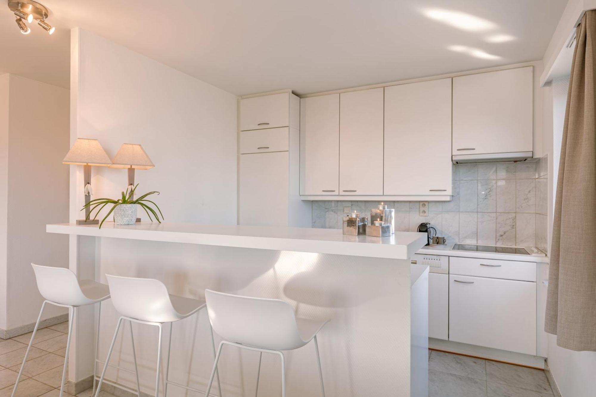 Huswell - Spacious & Modern Sea View Apartment With Garage Oostende Eksteriør billede